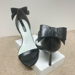 Diba black bow tie heels, Size 7